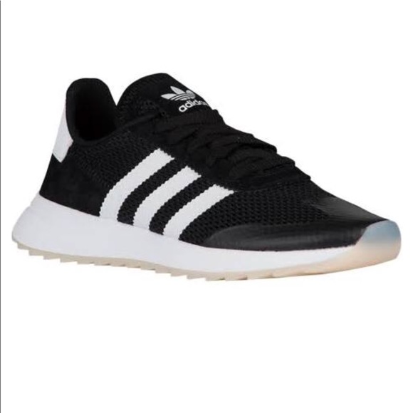 adidas flashback black and white